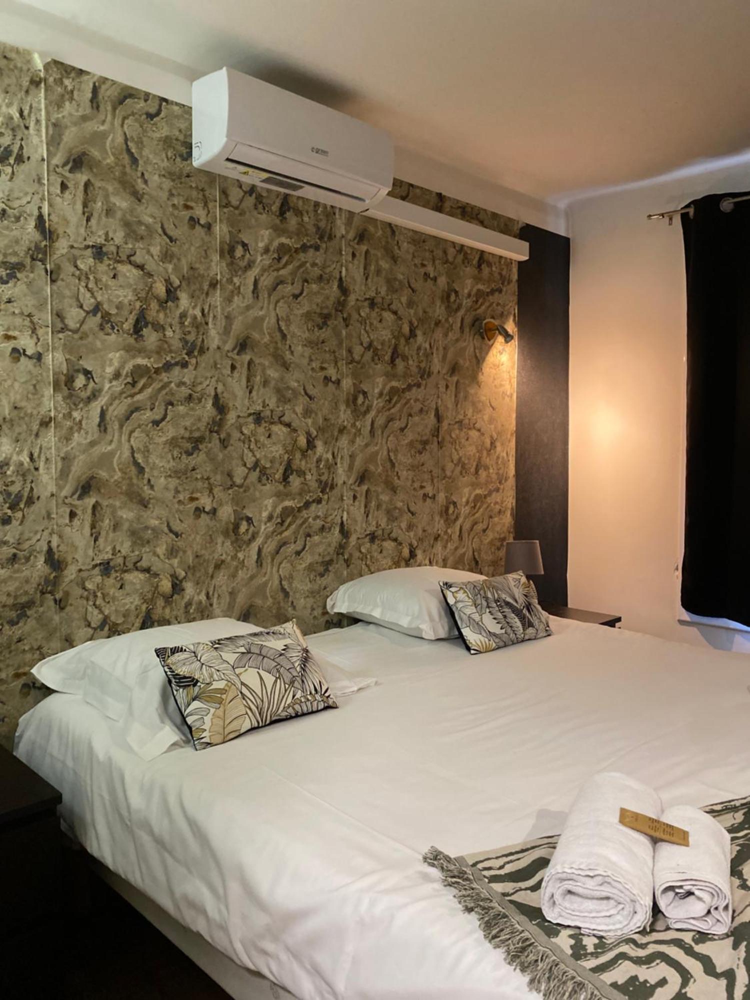 Hotel Des Beaux Arts Chambéry Kültér fotó